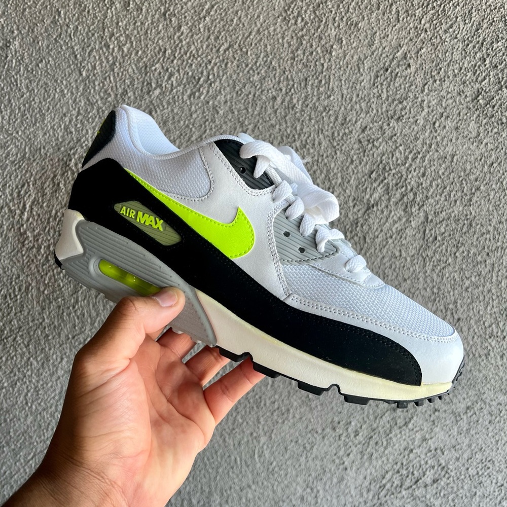 Nike Air Max 90 Essential White/Volt-Black-Wolf Grey